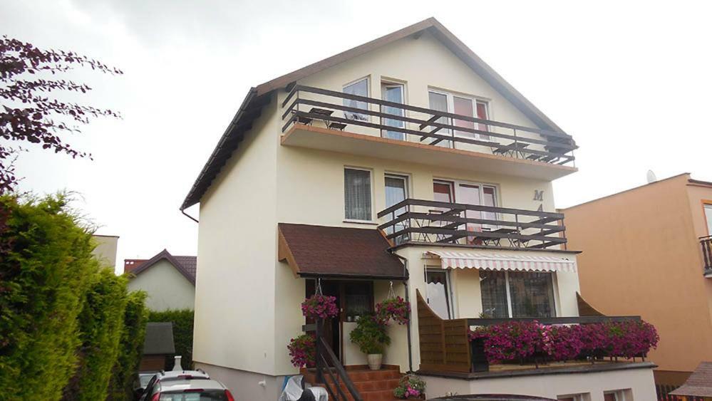 Goscinne Martika Homestay *